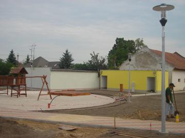 Detské ihrisko a verejné WC Detské ihrisko a verejné WC