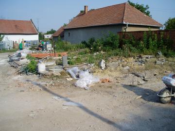 Zeleň v centre obce Zeleň v centre obce