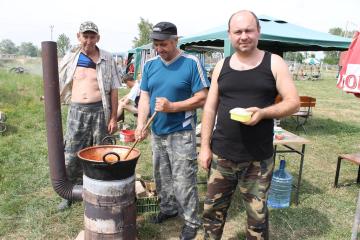 Tím Gulášové trio Tím Gulášové trio