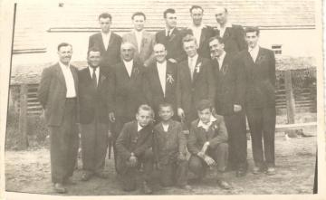 Svadba r. 1957Archív rodiny Holkovej Svadba r. 1957Archív rodiny Holkovej