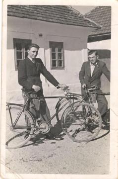 Jozef BedeArchív rodiny Bedeovej Jozef BedeArchív rodiny Bedeovej