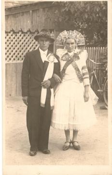Svadba 3. 9. 1935Ján Dávid a manž. Verona r. Des Svadba 3. 9. 1935Ján Dávid a manž. Verona r. Des