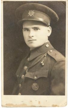 Michal Chudý ako vojak 8. júl 1937Peší pluk 5 T. Michal Chudý ako vojak 8. júl 1937Peší pluk 5 T.