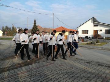 Tradičný fašiangový tanec Tradičný fašiangový tanec