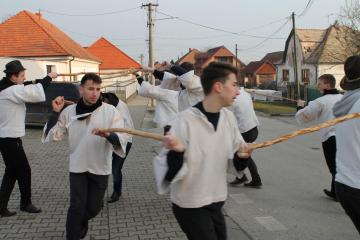 Tradičný fašiangový tanec Tradičný fašiangový tanec